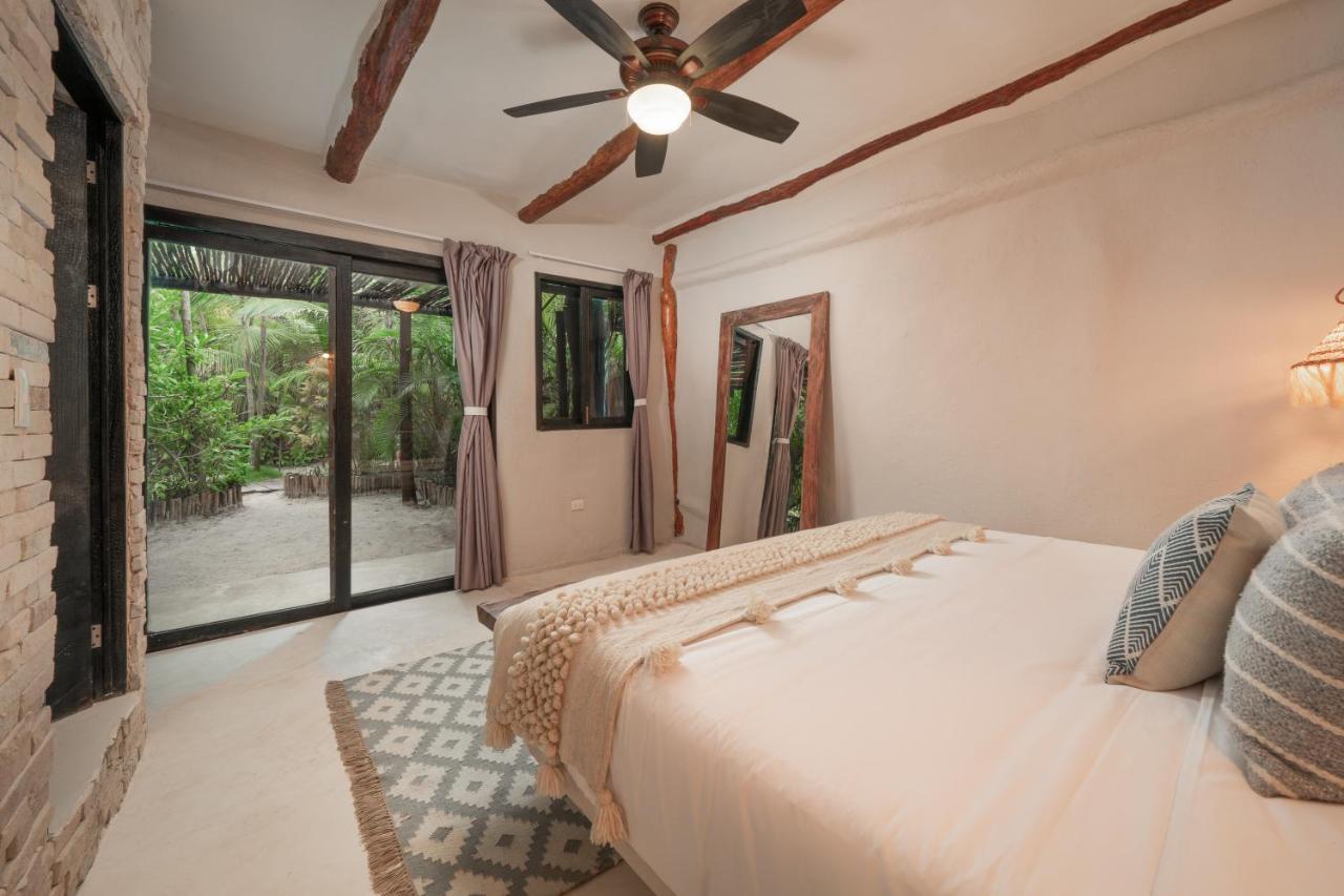 Mistiq Hotel Tulum Pueblo Buitenkant foto